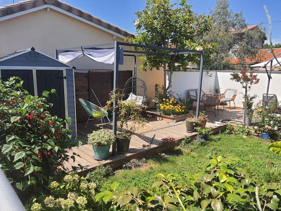 דירות בורדו Chez Helene מראה חיצוני תמונה